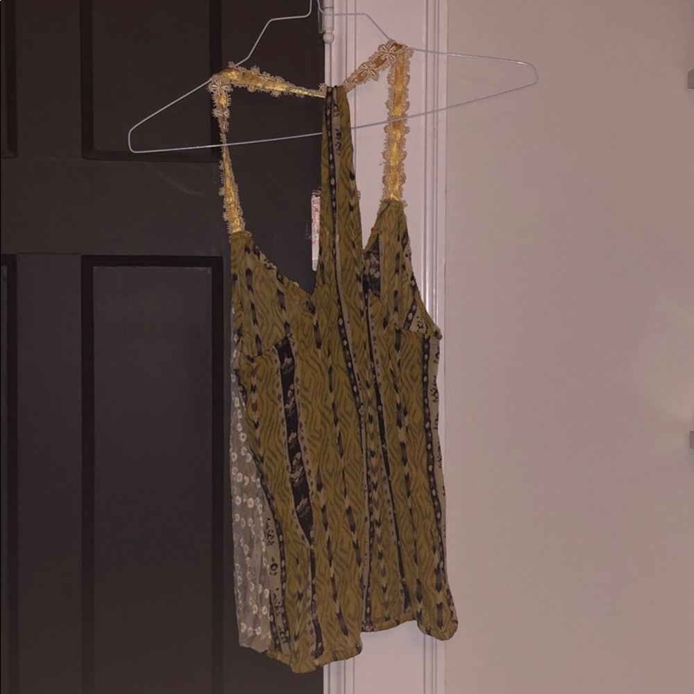 Top - Picture 3 of 3